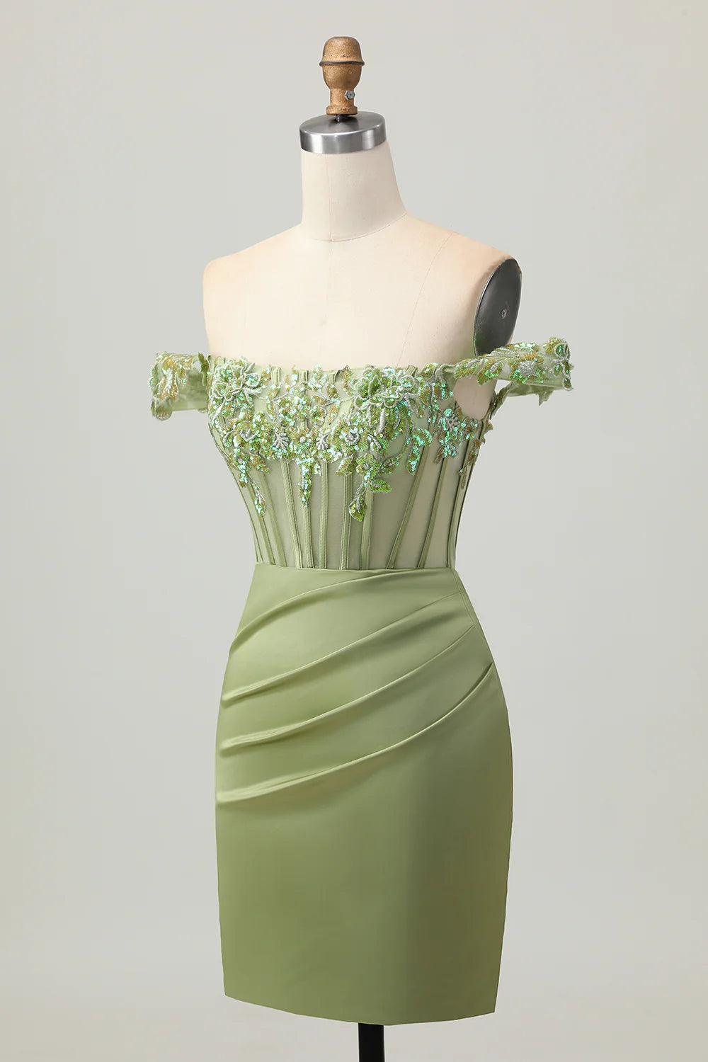 Chic Short Dress Sparkly Green Tight Off Shoulder Sleeveless with Sequins Applique Pleated Backless Hot Sale Homecoming Dress