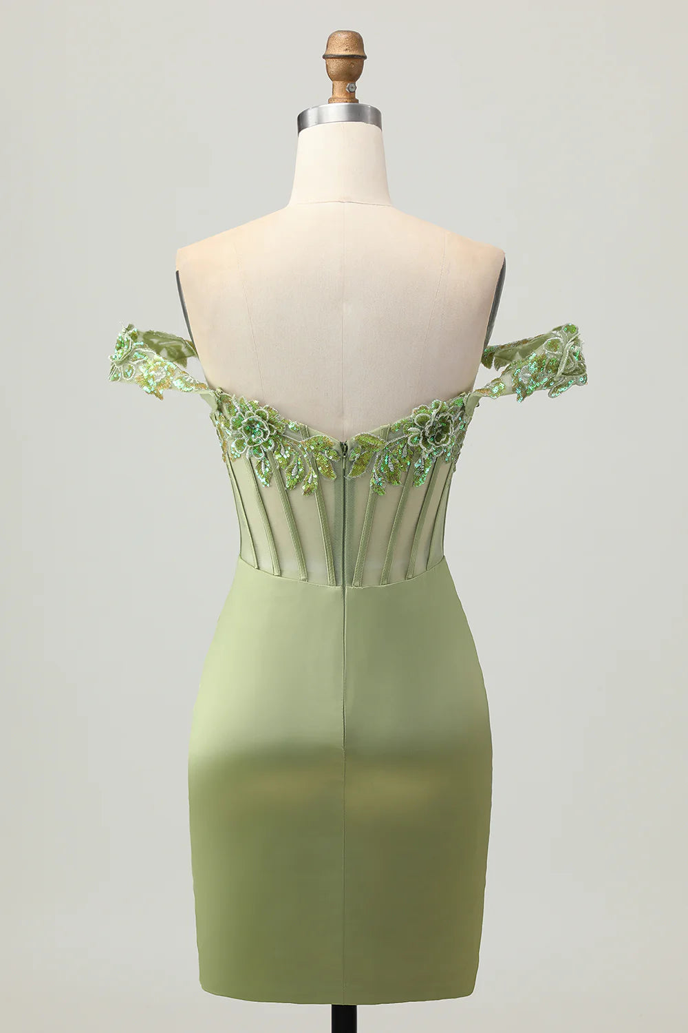 Chic Short Dress Sparkly Green Tight Off Shoulder Sleeveless with Sequins Applique Pleated Backless Hot Sale Homecoming Dress