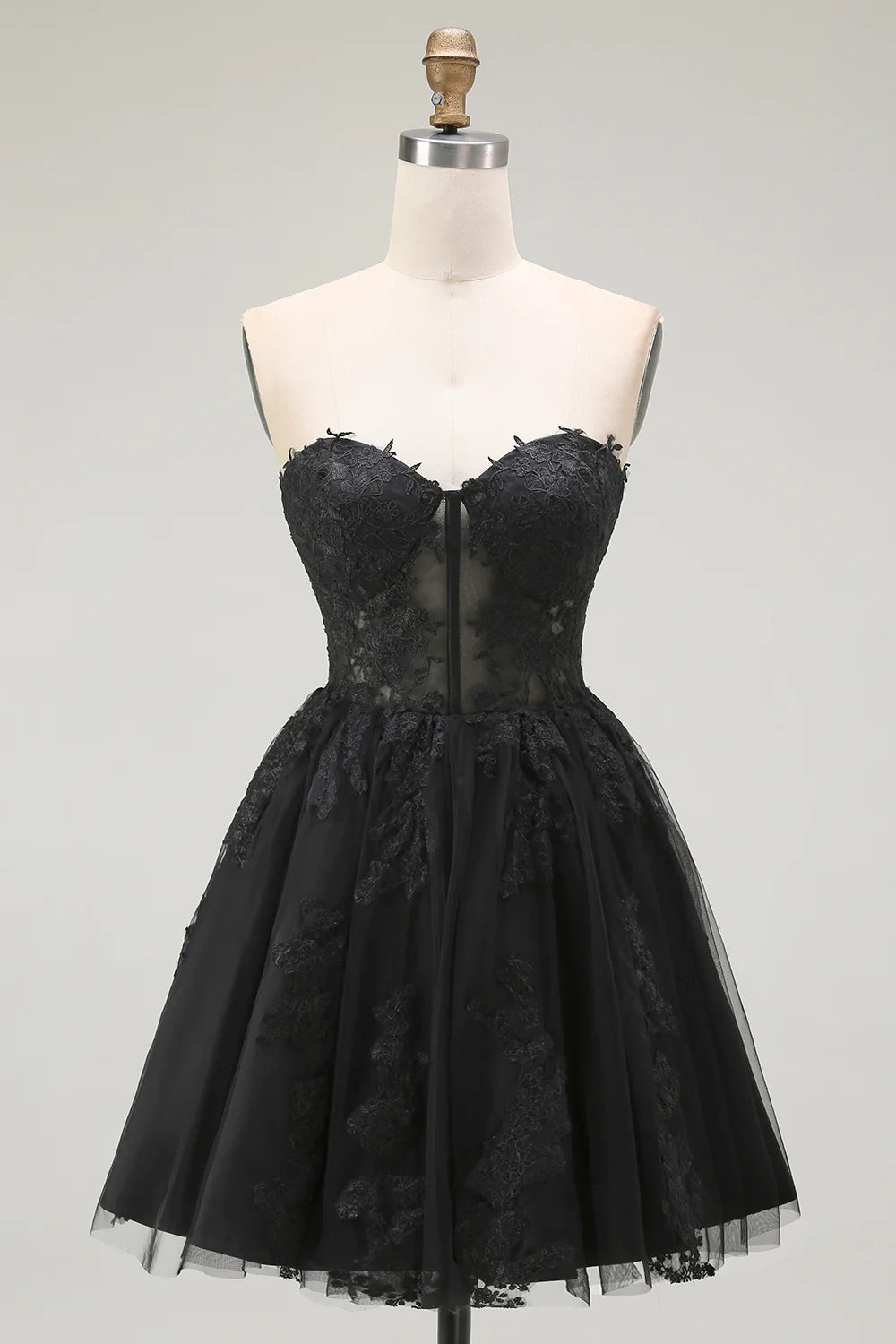 Exquisite Short Dress Black A Line Strapless Sweetheart Sleeveless Lace Applique Ruched Backless Bargain Homecoming Dress
