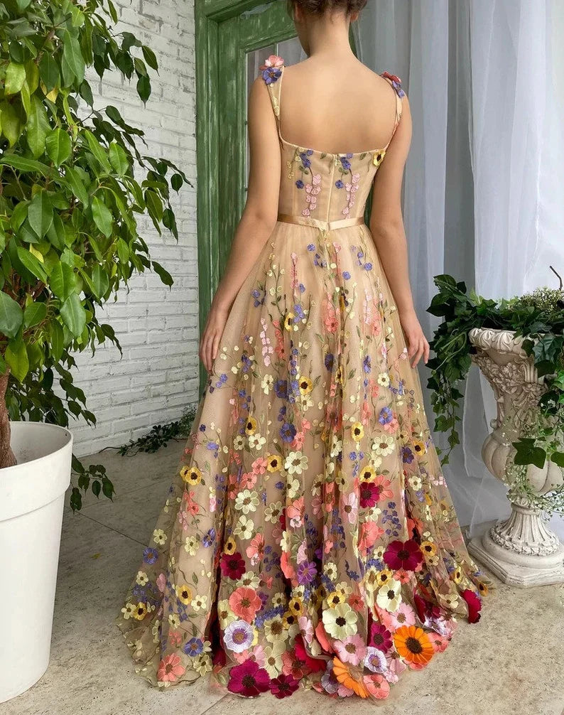 3D Floral-Embroidered Tulle Sweetheart A-Line Prom Dress