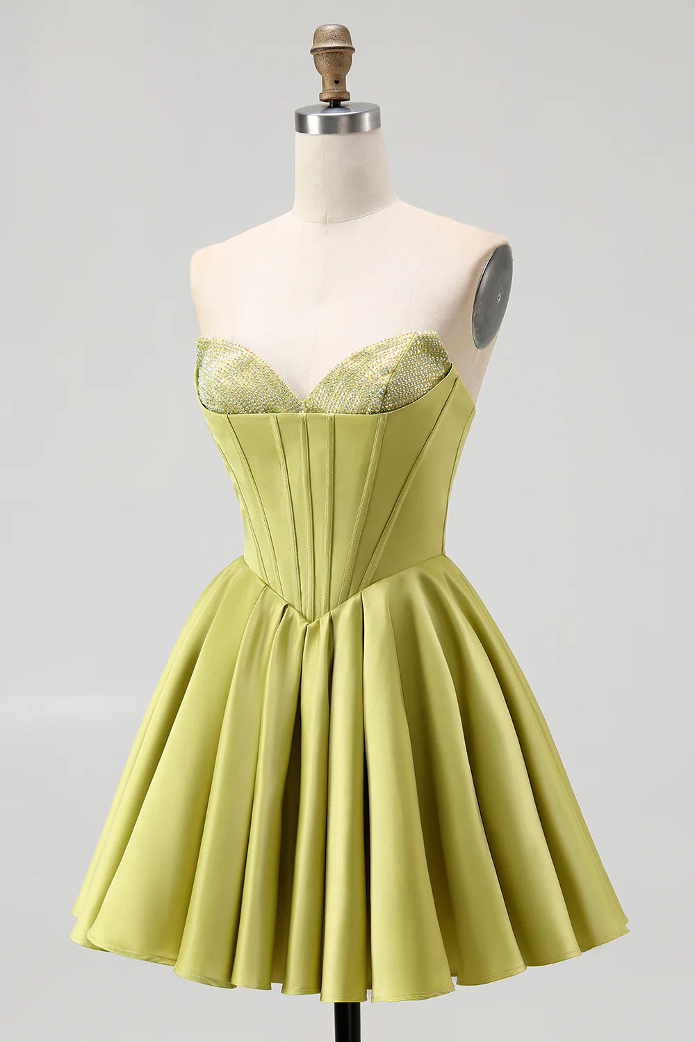 Fashion Short Dress Sparkly Green Satin A-Line Strapless Sweetheart Sleeveless with Beading Backless Bow Ruched Bargain Homecoming Dress
