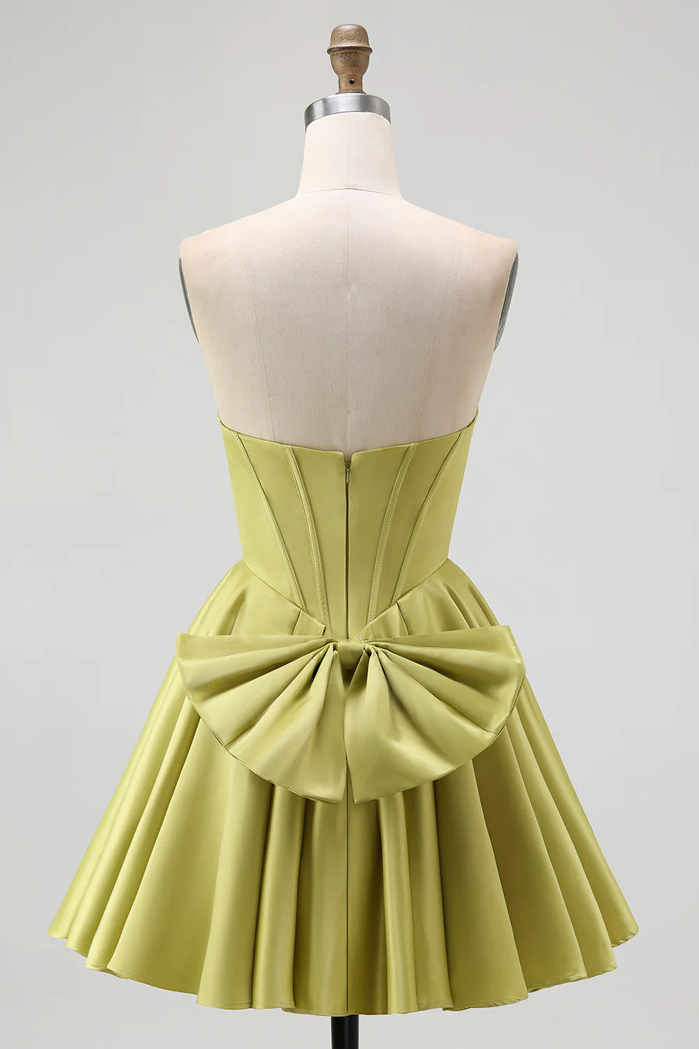 Fashion Short Dress Sparkly Green Satin A-Line Strapless Sweetheart Sleeveless with Beading Backless Bow Ruched Bargain Homecoming Dress