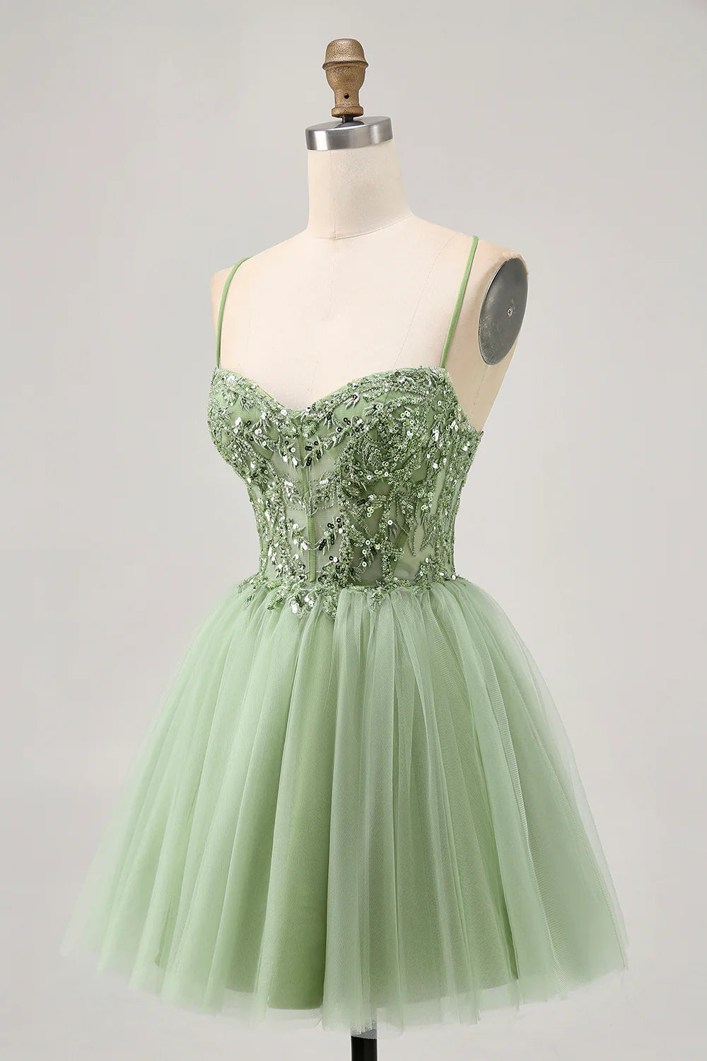 Exquisite Short Dress Sparkly Green A Line Spaghetti Strap Sweetheart Neckline Sleeveless with Beading Applique Backless Hot Sale Homecoming Dress