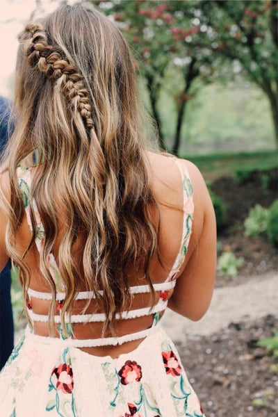 Bohemian Floral-Embroidered A-Line V-Neck Sleeveless Multi-Strap-Back Floor-Length Prom Gown