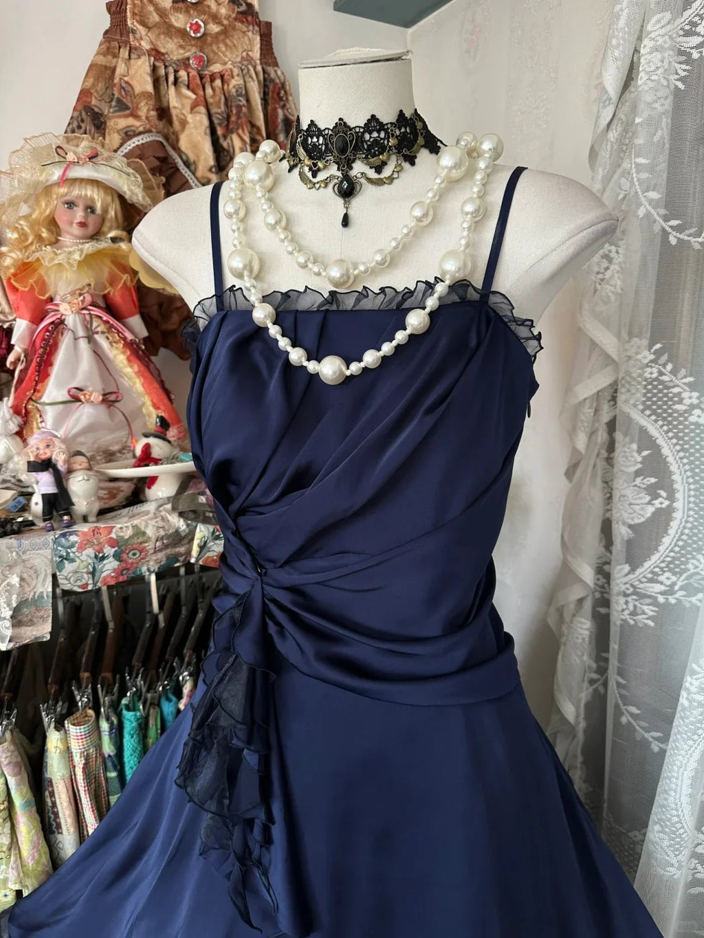 Chic Ruched Spaghetti-strap Bow-back Tulle-trim Mini Prom Dress