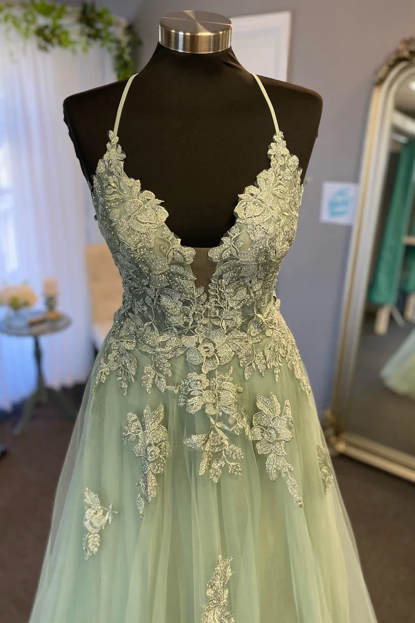 Enchanted Floral Lace Halter-neck Cross-back Tulle Floor-length Prom Dress