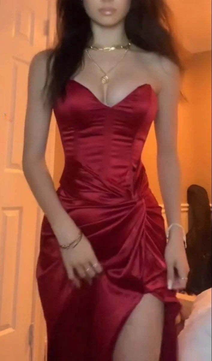 Lustrous Ruched Sweetheart Strapless Solid-Back High-Slit Prom Dress