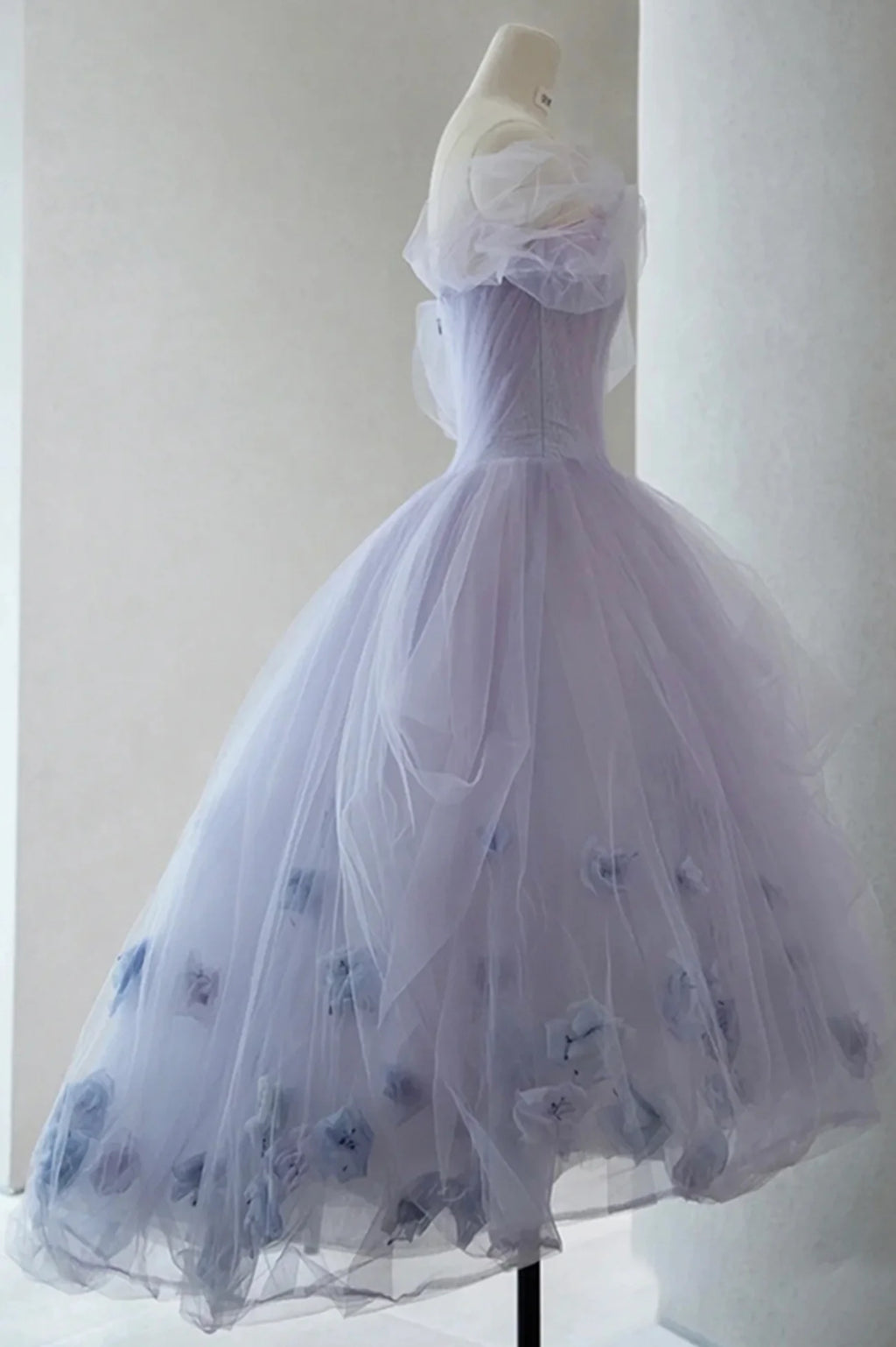 Off-Shoulder 3D Floral Tulle Tea-Length Prom Dress