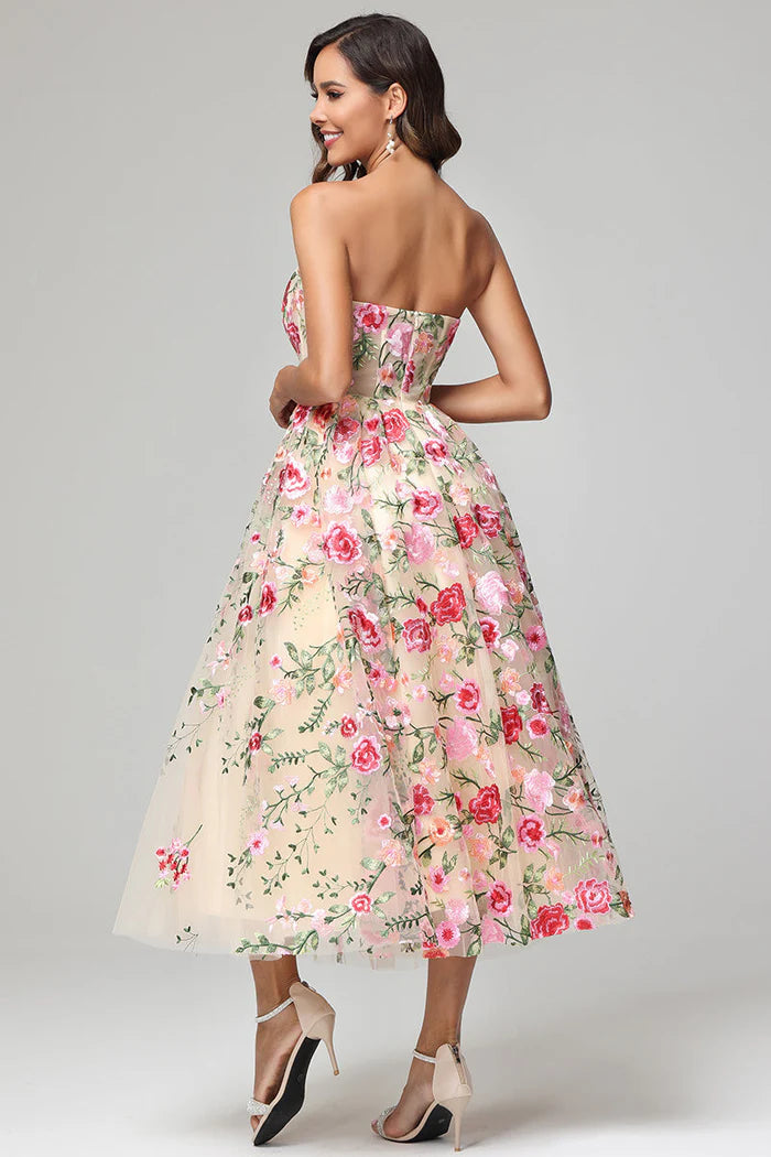 Romantic Floral Embroidered A-Line Strapless Sweetheart Neck Tea-Length Cocktail Dress for Women